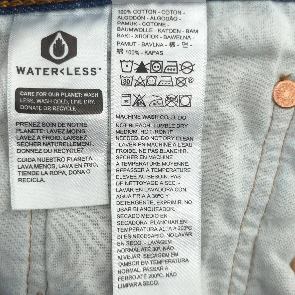 Levis these levi